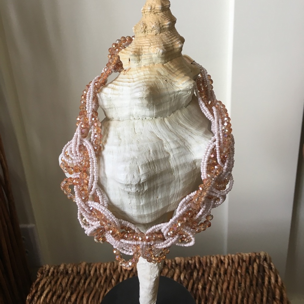 Stunning sparkly pearl and beaded necklace